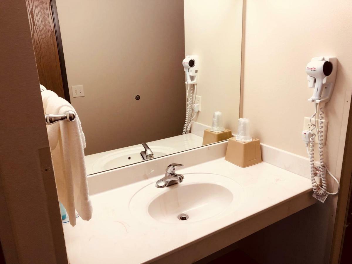 Shenandoah Inn & Suites Экстерьер фото