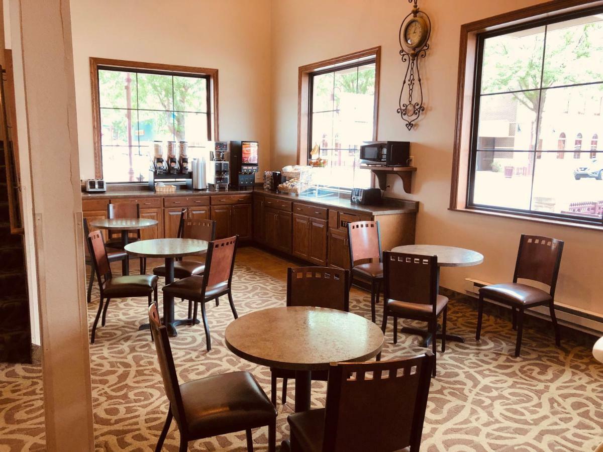 Shenandoah Inn & Suites Экстерьер фото